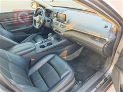 نيسان ألتيما